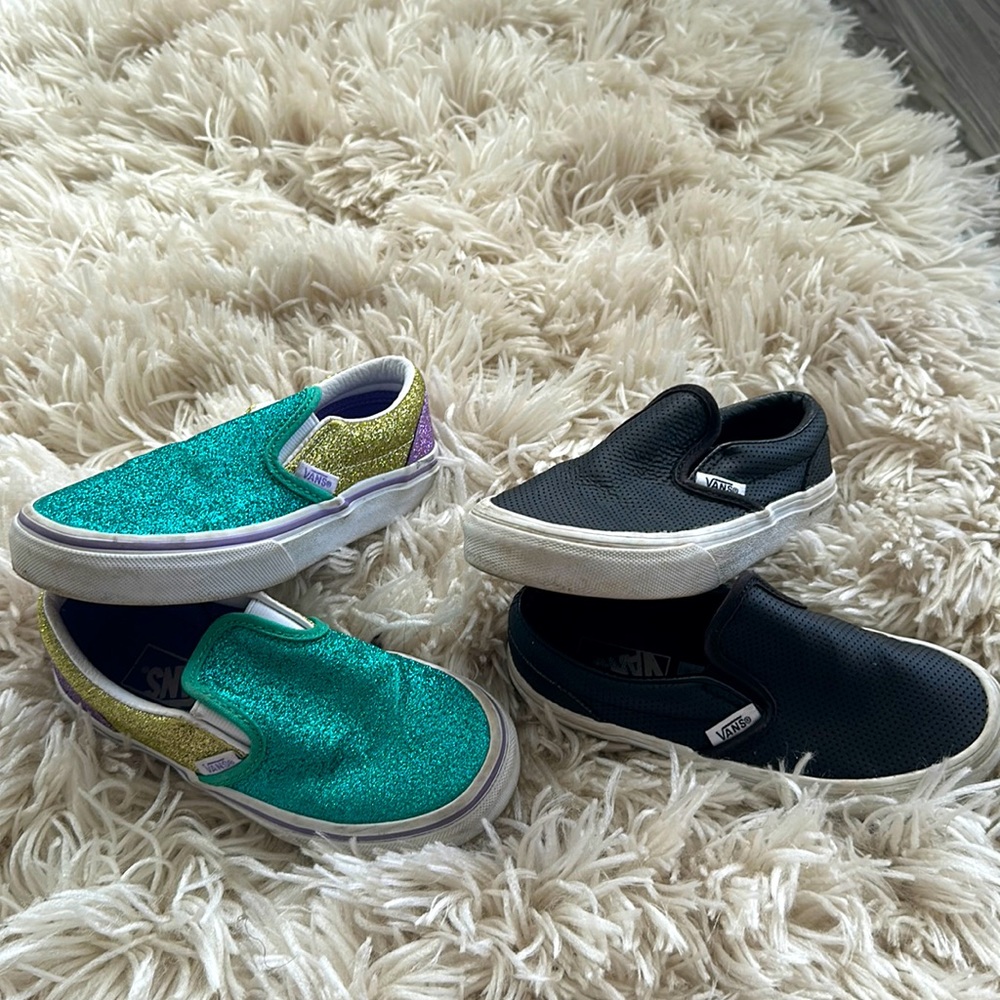 Girl’s Vans (2 pairs for 1 price )